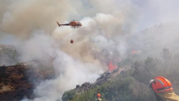 ep un helicopteroenincendiocabezuelavalle