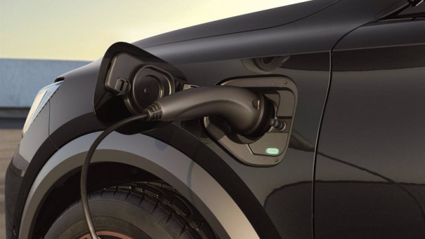 ep vehiculo electrificado cargandose