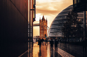 dl city of london tower bridge south bank more london workers pedestrians commuting walking river thames square mile financial distrist finance trading unsplash dl city of london tower bridge south bank more london workers pedestrians commuting walking river thames square mile financial distrist finance trading unsplash