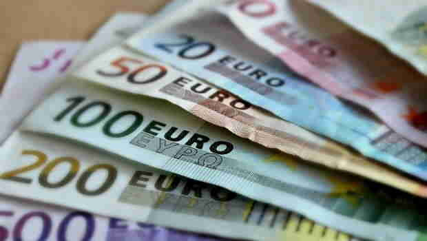 dl financiar dinero efectivo bce billetes en euros facturas euros