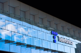 ep archivo criteria caixa retoma compras en telefonica ep archivo criteria caixa retoma compras en telefonica