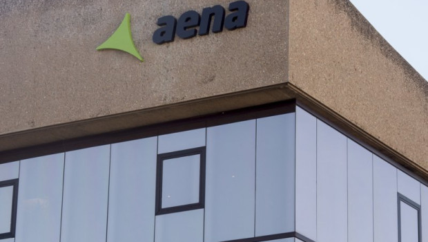 ep archivo   edificio de servicios centrales de aena en la calle arturo soria