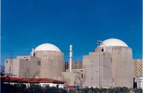 ep archivo   exterior de la central nuclear de almaraz imagen de archivo