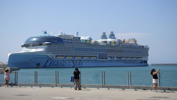 ep archivo   imagen del megacrucero legend of the seas en el puerto de malaga a 29 de junio de 2026