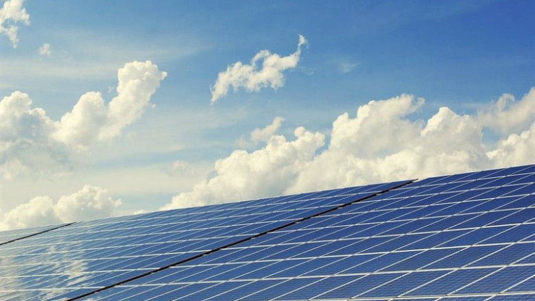 ep archivo la potencia instalada de energia eolica y solar crece mas de un 60 entre 2018 y 2022 ep archivo la potencia instalada de energia eolica y solar crece mas de un 60 entre 2018 y 2022