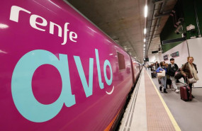 ep archivo   un tren de avlo en la estacion de murcia el carmen a 10 de diciembre de 2023 en murcia
