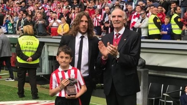 ep carles puyol jose angel iribar athletic premio one club man