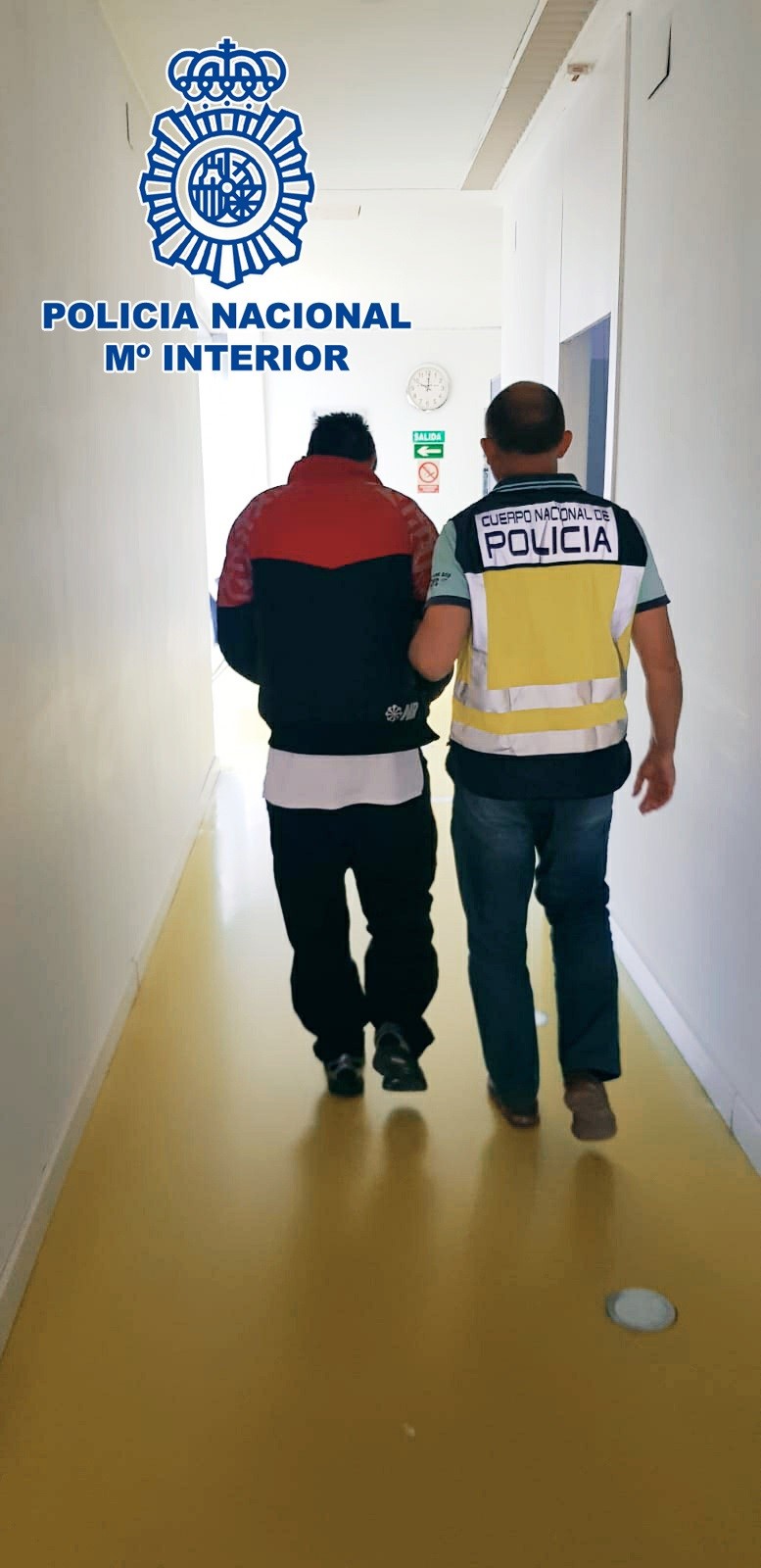 Detención del autor de un robo con violencia en Albacete | POLICÍA NACIONAL ep detencion del autor de un robo con violencia en albacete