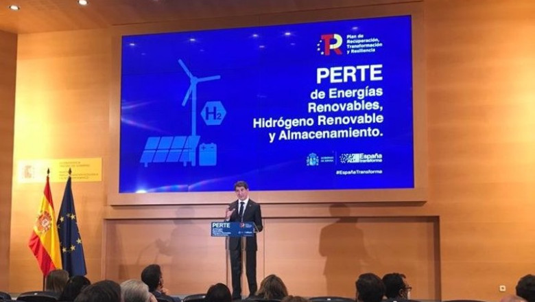 El presidente de la Asociación Española del Hidrógeno, Javier Brey, durante su participación en la presentación del Perte de Energías Renovables en el Ministerio de Transición Ecológico y para el Reto Demográfico, en Madrid, el 15 de diciembre de 2021. | POOL MITECO ep el presidente de la asociacion espanola del hidrogeno javier brey durante su participacion en la
