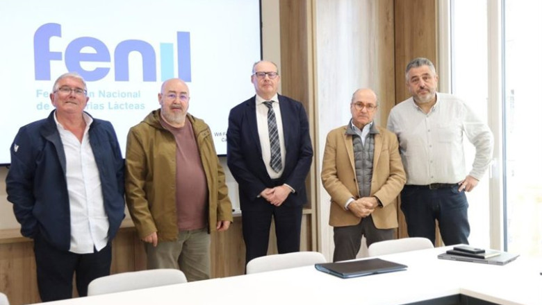 ep el secretario xeral de unions agrarias roberto garcia participa en una reunion en madrid con la