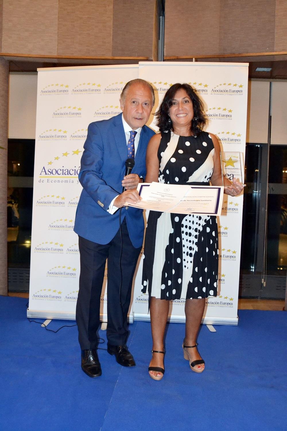 Fenin recibe el premio europeo de la AEDEEC por su gestión en innovación | FENIN ep fenin recibepremio europeola aedeecsu gestioninnovacion