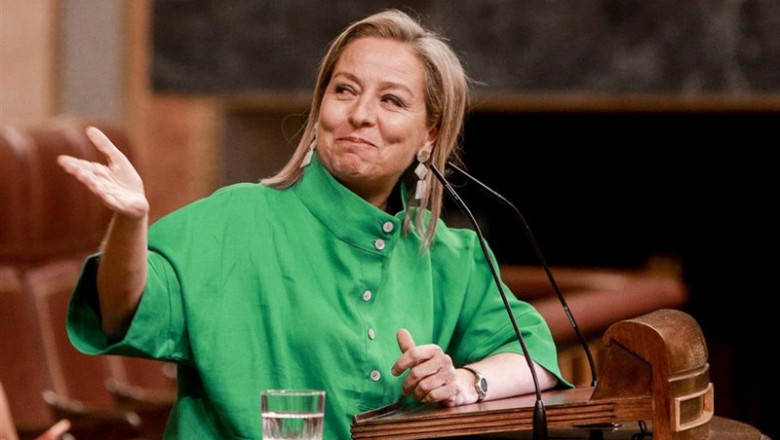 La portavoz de Coalición Canaria en el Congreso, Ana Oramas, durante la primera sesión ordinaria en el Congreso de los Diputados tras el parón vacacional. | Ricardo Rubio - Europa Press ep la portavoz de coalicion canaria en el congreso ana oramas durante la primera sesion ordinaria en