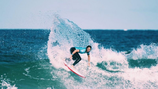 ep la surfista leti canales en el sidney surf pro en australia