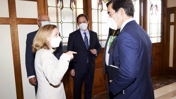 ep la vicepresidenta de asuntos economicos y transformacion digital nadia calvino 1i y el presidente