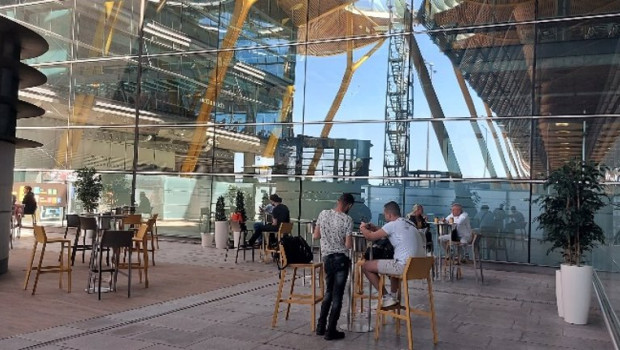 ep madrid barajas habilita una terraza para pasajeros en la terminal t4