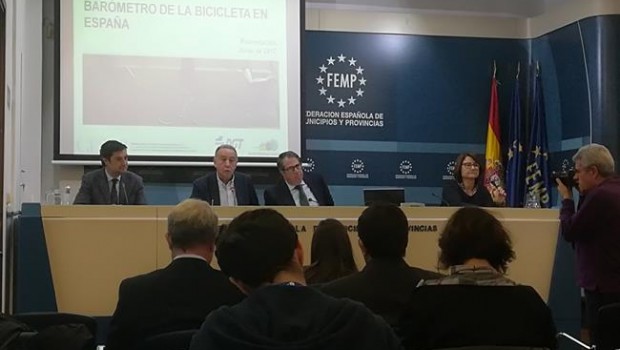 ep presentacion barometro bicicleta 2017