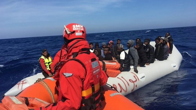 ep rescate de una patera por parte de la ong salvamento maritimo humanitario ep rescate de una patera por parte de la ong salvamento maritimo humanitario