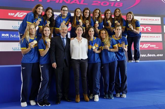 Selección española waterpolo femenino bronce Europa Cup | SUPORT FILMS/QUINTIN GARCÍA ep seleccion espanola waterpolo femenino bronce europa cup