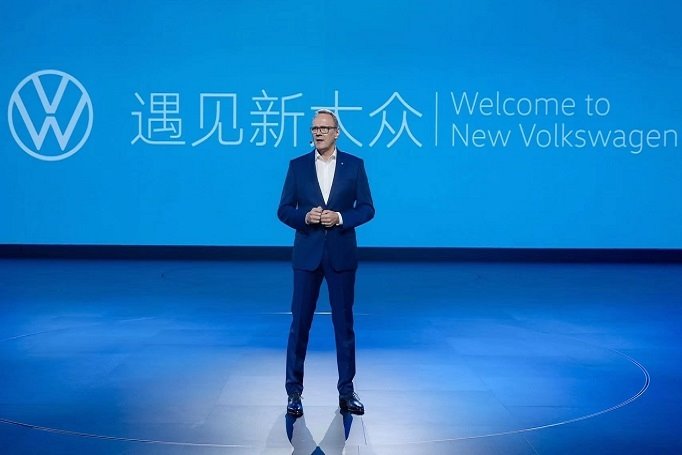 ep stephan wllenstein consejero delegado del grupo volkswagen en china presenta la nueva imagen de ep stephan wllenstein consejero delegado del grupo volkswagen en china presenta la nueva imagen de
