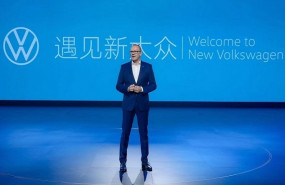 ep stephan wllenstein consejero delegado del grupo volkswagen en china presenta la nueva imagen de