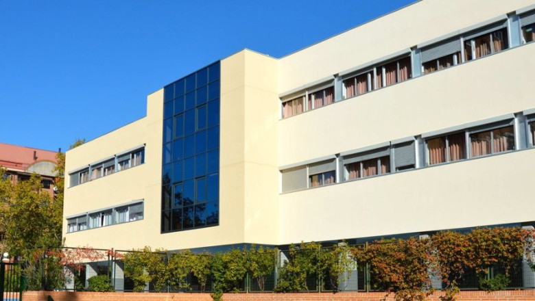 fachada liceo en tamano grande