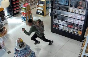 ep archivo   detenido un hombre por un robo con intimidacion y hasta 17 hurtos en comercios de