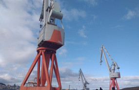 ep archivo - gruas en el astillero factorias vulcano de vigo
