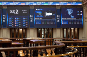 ep archivo   un panel del ibex 35 en el palacio de la bolsa a 29 de julio de 2024 en madrid espana