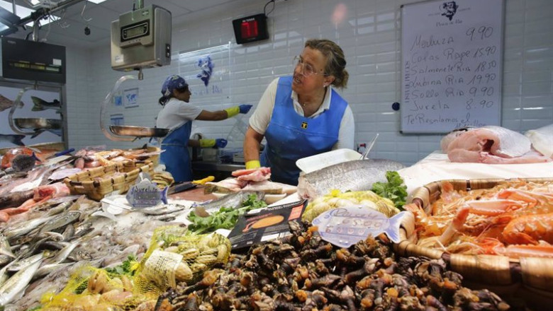 ep archivo un puesto de venta de alimentos en un mercado de lugo galicia ep archivo un puesto de venta de alimentos en un mercado de lugo galicia