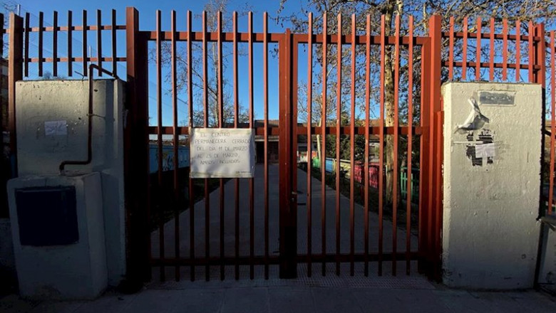 Colegio cerrado en Madrid para contener la propagación del coronavirus. | Eduardo Parra - Europa Press ep colegio cerrado en madrid para contener la propagacion del coronavirus