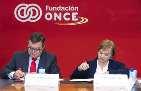 ep el director general de fundacion once jose luis martinez donoso y por la presidenta de amifp