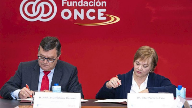 ep el director general de fundacion once jose luis martinez donoso y por la presidenta de amifp
