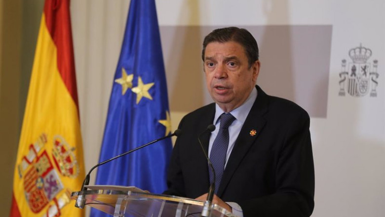 ep el ministro de agricultura pesca y alimentacion luis planas comparece en rueda de prensa antes de