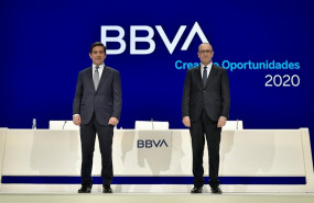 ep el presidente y el consejero delegado de bbva carlos torres y onur gen durante la celebracion de