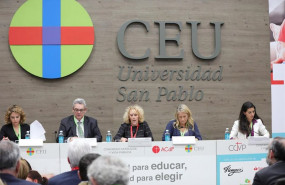 ep la portavoz de vox en al asamblea de madrid rocio monasterio participa en un debate con otros