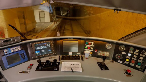 ep llegada del tren laboratorio de adif en la primera fase de las pruebas para la alta velocidad en