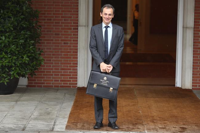 Pedro Duque, ministro de Ciencia, llega a su primer Consejo de Ministros | EUROPA PRESS ep pedro duque ministrociencia llegasu primer consejoministros