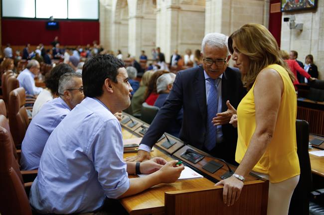 Susana Díaz, Mario Jiménez y Jiménez Barrios, en el Parlamento | EUROPA PRESS ep susana diaz mario jimenezjimenez barrios enparlamento