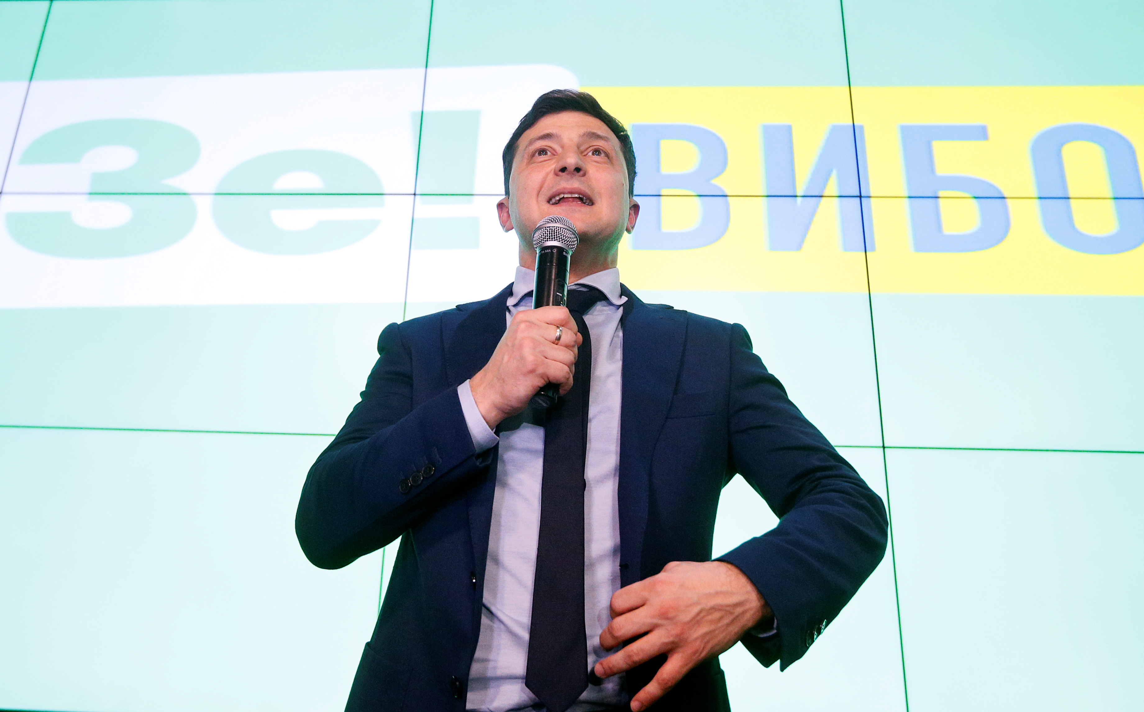 https://img3.s3wfg.com/web/img/images_uploaded/8/8/volodymyr-zelenskiy_20190403105014.jpg
