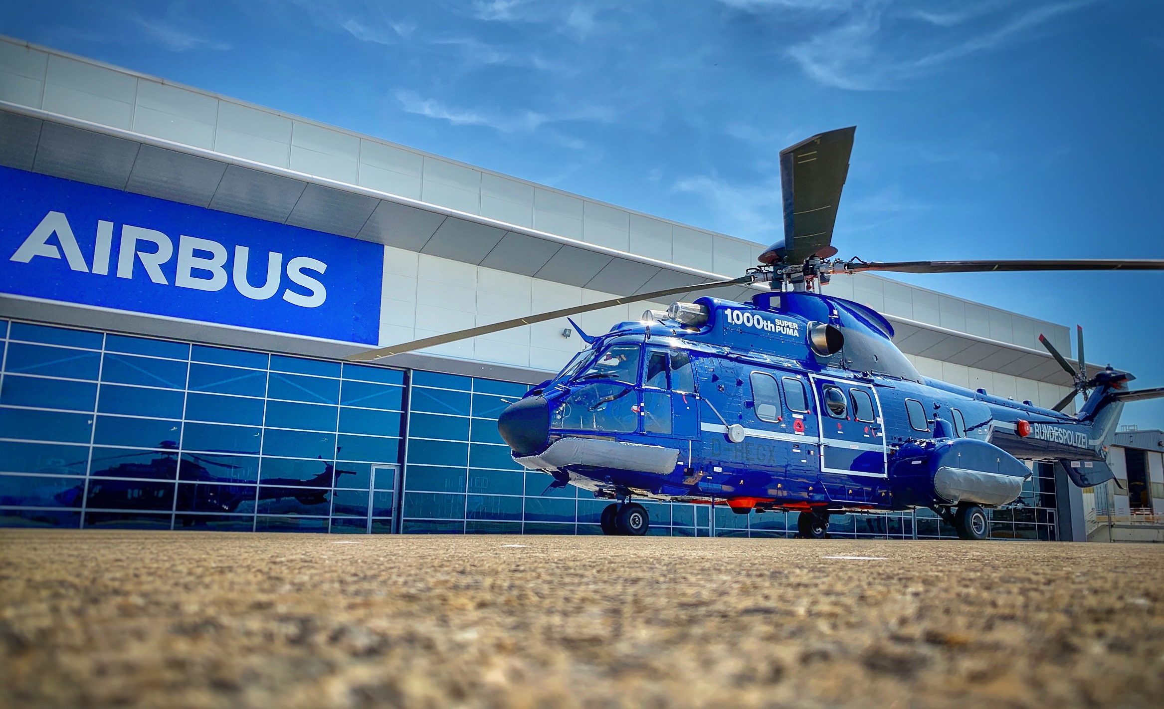 https://img3.s3wfg.com/web/img/images_uploaded/8/f/airbus-helicopters-super-puma.jpg