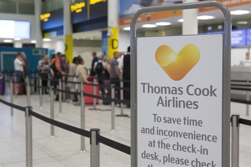 https://img3.s3wfg.com/web/img/images_uploaded/8/f/ep_23_september_2019_england_gatwick_a_check-in_counter_of_the_british_travel_group_thomas_cook_in.jpg