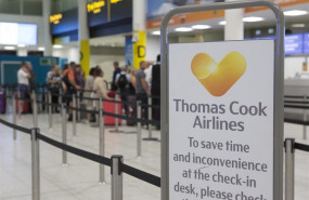 ep 23 september 2019 england gatwick a check-in counter of the british travel group thomas cook in