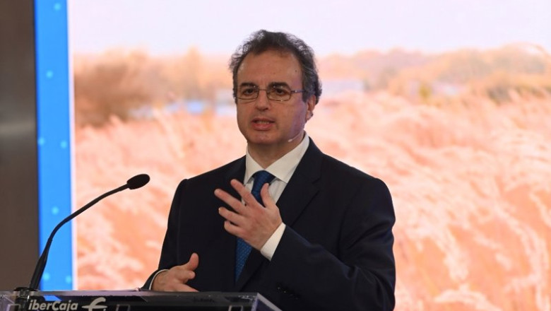 ep archivo   el presidente de ibercaja francisco serrano durante la presentacion del plan