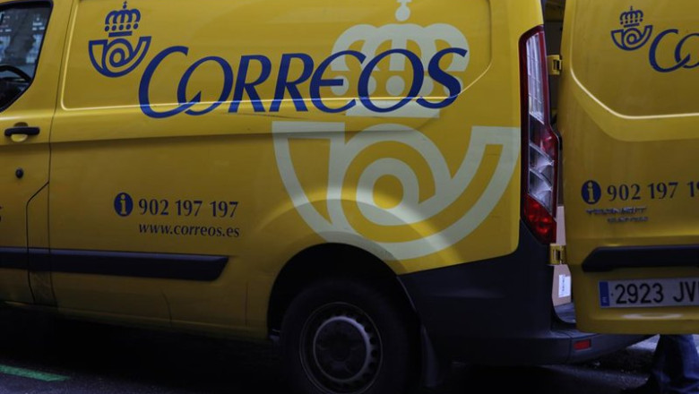 Archivo - Furgoneta de Correos al inicio del segundo mes del estado de alarma y después de que la empresa haya anunciado la ampliación del horario de 61 de sus oficinas en todo el país y reanudado el reparto de notificaciones por las tardes, en Madrid (Es | Marta Fernández Jara - Europa Press - Archivo ep archivo furgoneta de correos al inicio del segundo mes del estado de alarma y despues de que la