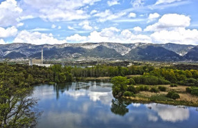 ep archivo   imagen de la central nuclear de santa maria de garona y el paisaje que la rodea