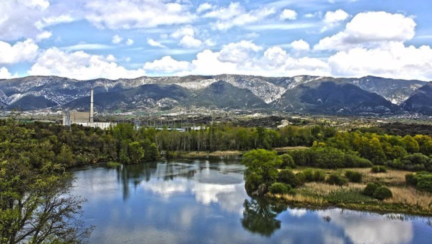 ep archivo   imagen de la central nuclear de santa maria de garona y el paisaje que la rodea