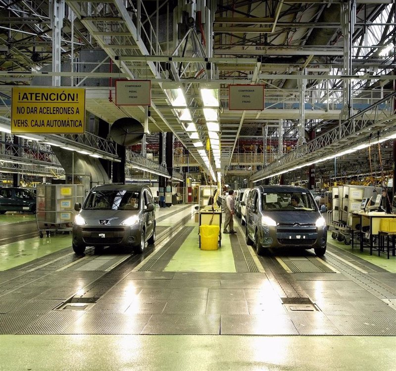 El sector auto europeo cae mientras los aranceles de Trump agravan la tensión con la UE