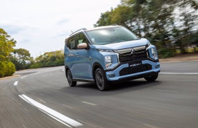 ep archivo   mitsubishi motors alcanza las 100000 unidades producidas de minivehiculos totalmente