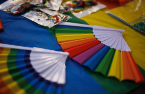 ep archivo varios abanicos durante el primer dia de las fiestas del orgullo de madrid en el barrio ep archivo varios abanicos durante el primer dia de las fiestas del orgullo de madrid en el barrio
