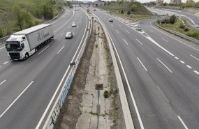ep carretera m-40 a la altura del barrio de vallecas en madrid espana a 13 de abril de 2020